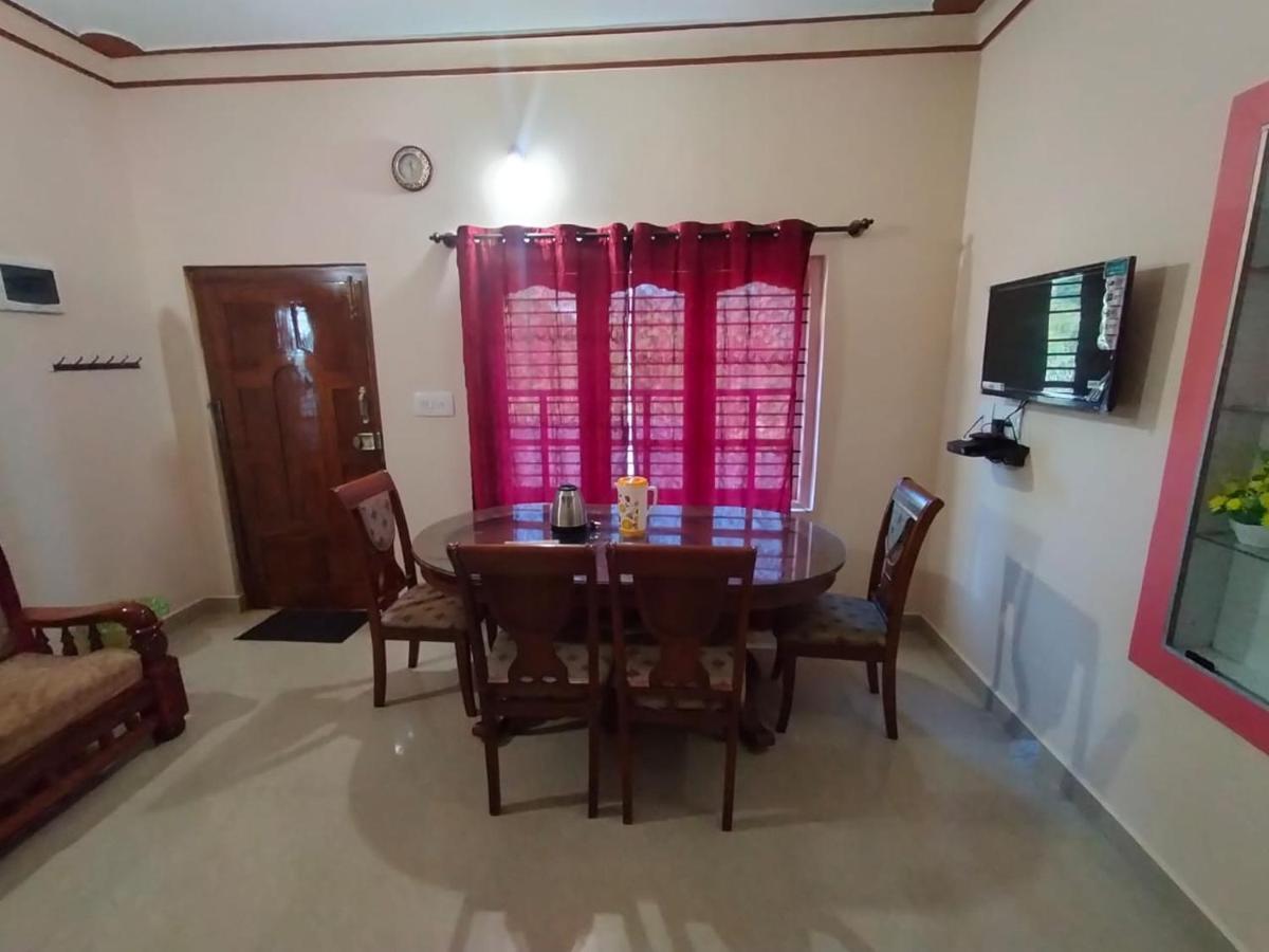 Snowdrop Inn Coorg Madikeri Kültér fotó